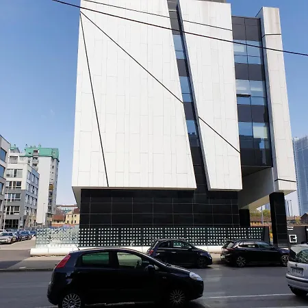 Apartment Under Sky *